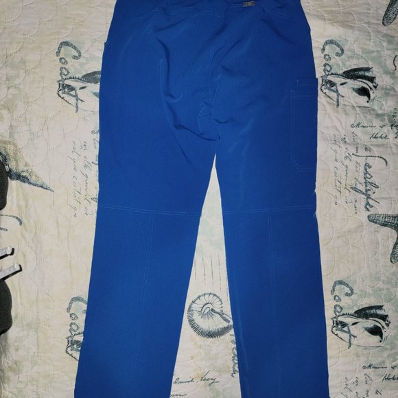 Figs Cargo Pant - Picture 3 of 5